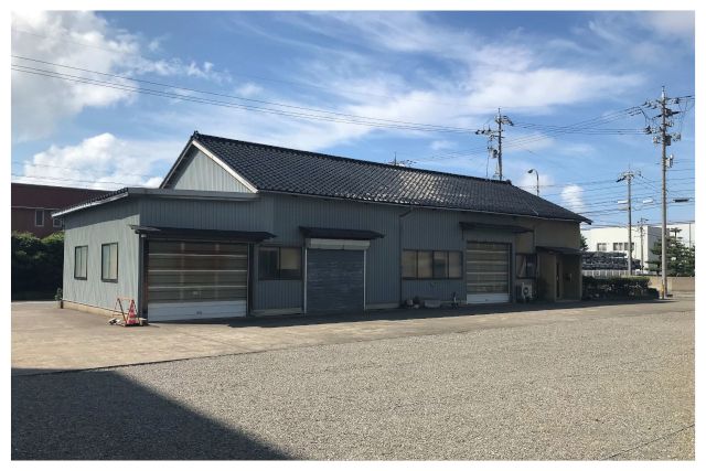 白山松本工業団地内に貸倉庫事務所が新着しました。